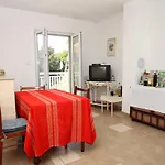 Seaside Secluded Cove Pobij, Hvar - 8702 Апартаменты