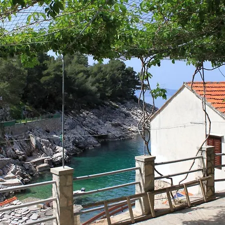 Seaside Secluded Apartments Cove Pobij, Hvar - 8702 Apartment Gdinj