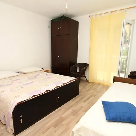 Apartment Seaside Secluded Apartments Cove Pobij, Hvar - 8702 Gdinj